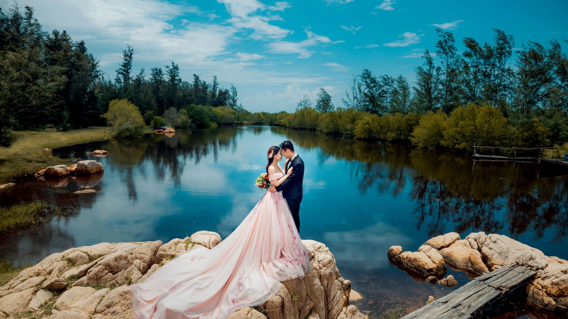 Honeymoon Dreams from North to South – A Romantic 8-Day Getaway